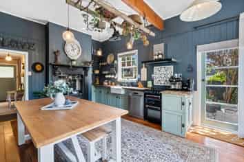 8 and 8A Harrington Place, Lawrence