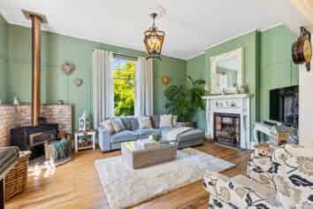 8 and 8A Harrington Place, Lawrence