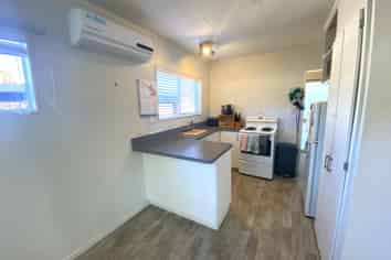 4/50 Parkers Road, Tahunanui