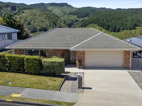 103 Kirton Drive, Riverstone Terraces