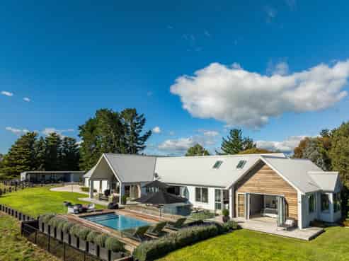 1232 Taihape Road, Sherenden