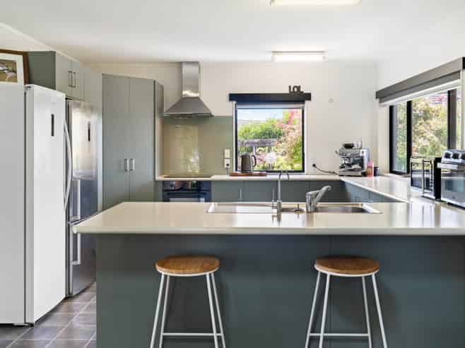 2 Tavarnya Way, Patumahoe