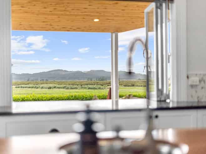 108 South Head Road, Helensville