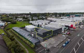 Takanini Office with Unbeatable Exposure