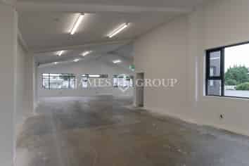 Takanini Office with Unbeatable Exposure