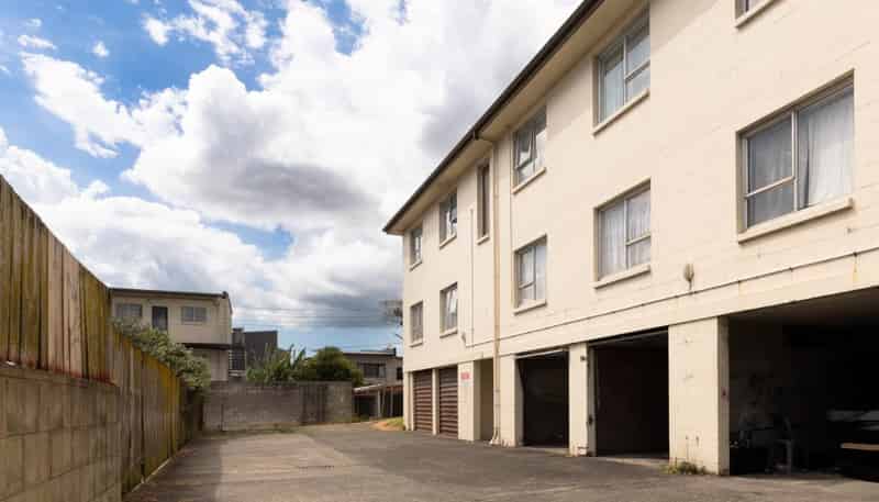 8/30 Princes Street East, Otahuhu