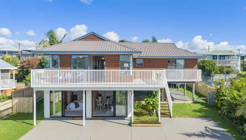 8 Taipari Avenue, Raglan
