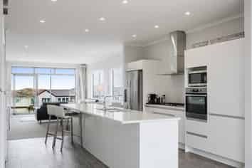 74 Caldera Drive, Long Bay