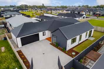 11 Lorenzos Lane, Halswell