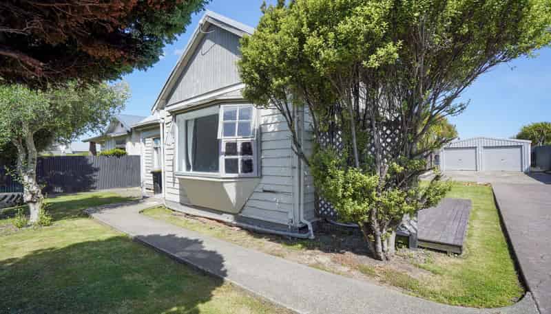 423 Tweed Street, Georgetown