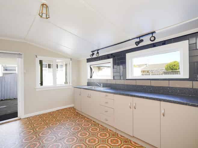 423 Tweed Street, Georgetown