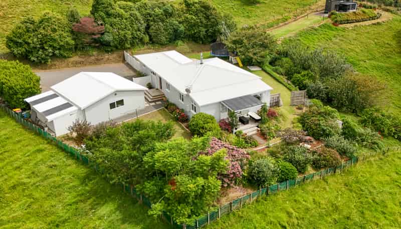 18B Plummer Road, Whakamarama
