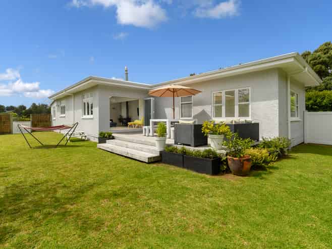 18B Plummer Road, Whakamarama