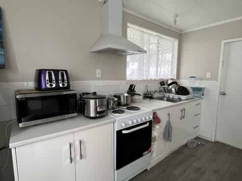 2/4 Calvert Street, Papakura