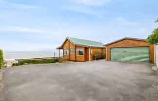 19b Tuawera Terrace, Sumner