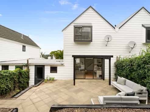 2/729 Remuera Road, Remuera