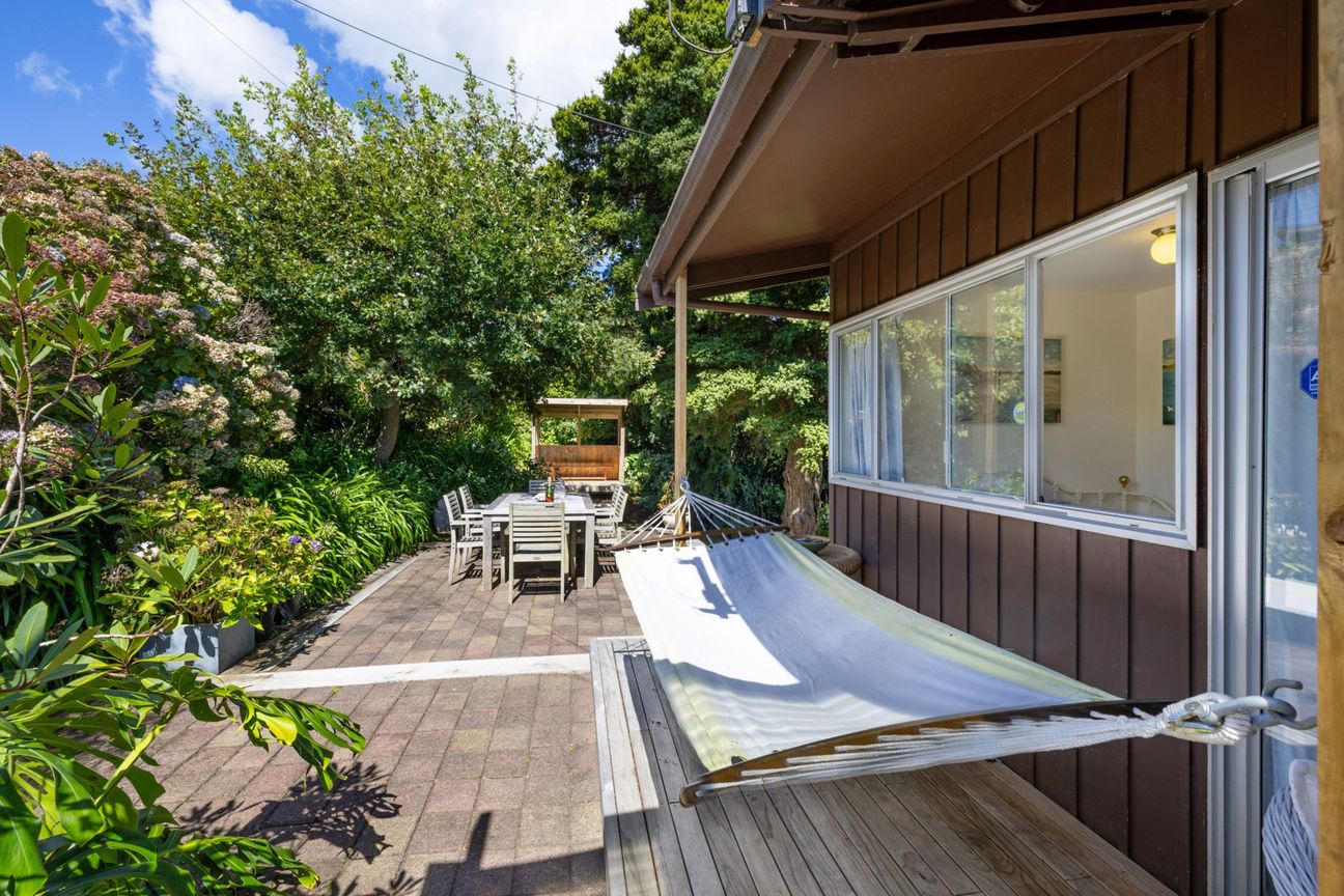 Waterfrontage Meets the Classic Quarter-Acre Dream - Ansicht 5