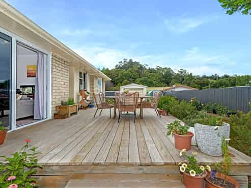 50 Massey Road, Mangapapa