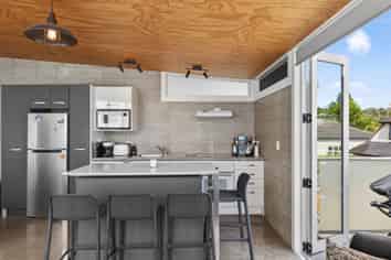 4/2B Atkin Avenue, Mission Bay