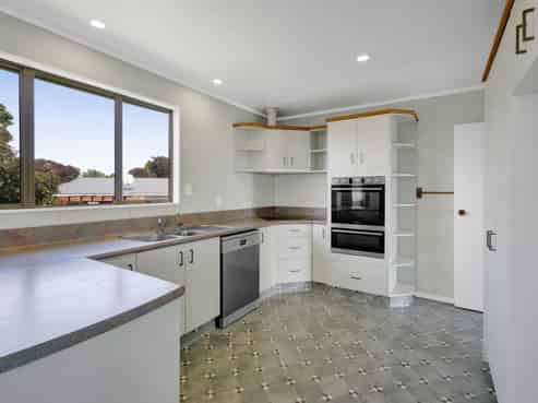 12 Silby Street, Waitara