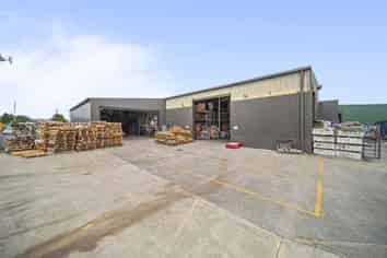 High Stud Takanini Facility | 1,000 m2