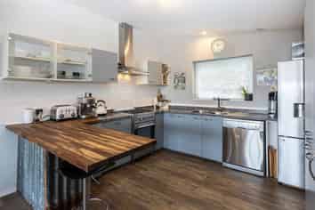 533 Cranford Street, Redwood