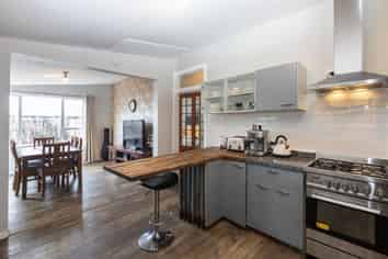 533 Cranford Street, Redwood