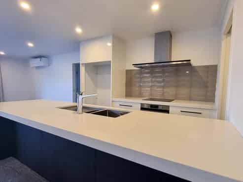 61 Stace Hopper Drive, One Tree Point