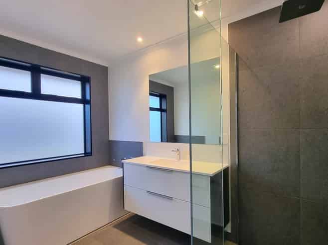 61 Stace Hopper Drive, One Tree Point