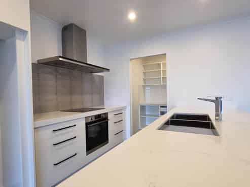 61 Stace Hopper Drive, One Tree Point