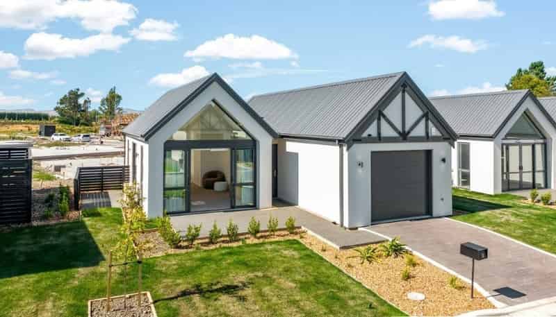 PU74/65 Atawhai Lane, Belfast