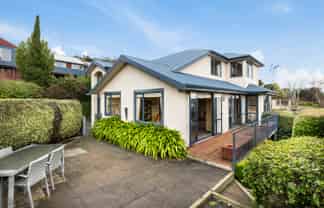 6 Gowan Close, Shiel Hill