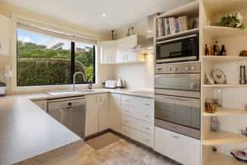 6 Gowan Close, Shiel Hill