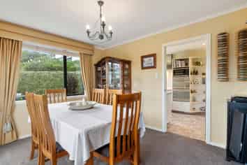 6 Gowan Close, Shiel Hill