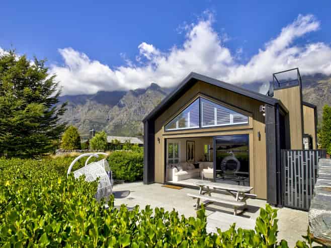 8 Soudley Court, Jacks Point