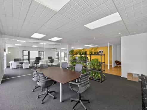 ELEVATED FREEHOLD OPPORTUNITY
