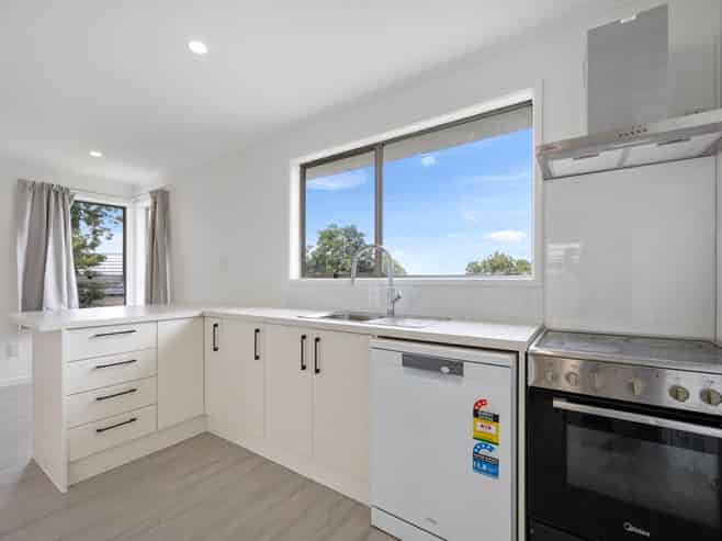 7 Shale Avenue, Massey