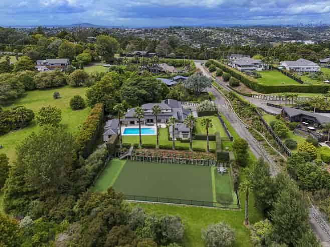 174 Upper Harbour Drive, Greenhithe