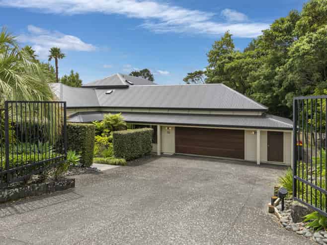 174 Upper Harbour Drive, Greenhithe