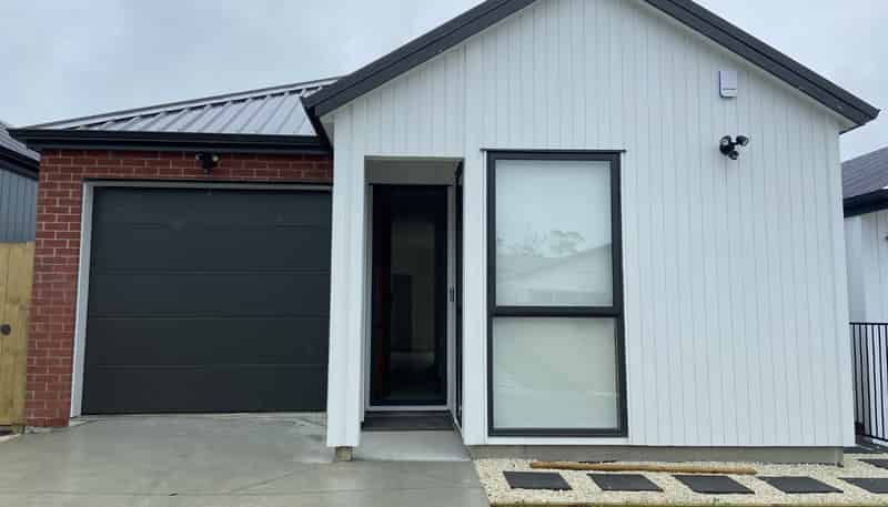 24B Horokaka Street, Massey