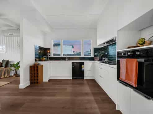 4050 Great North Road, Glen Eden