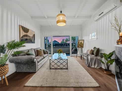 4050 Great North Road, Glen Eden