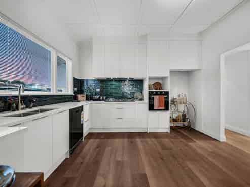 4050 Great North Road, Glen Eden