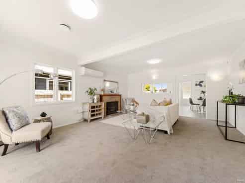 24 Taikata Road, Te Atatu Peninsula