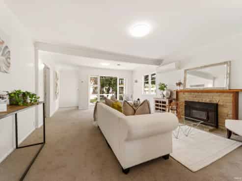 24 Taikata Road, Te Atatu Peninsula