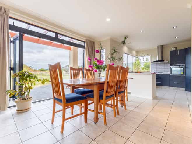 114 Rutherford Drive, Waikanae Beach