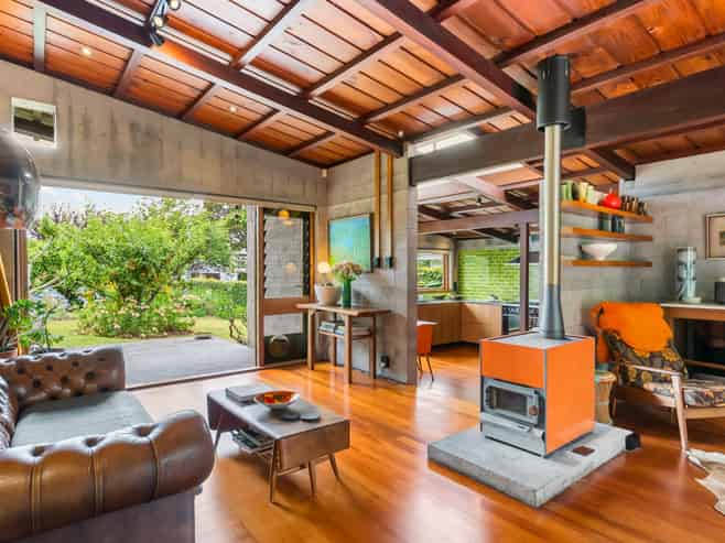 10 Violet Street, Mount Albert