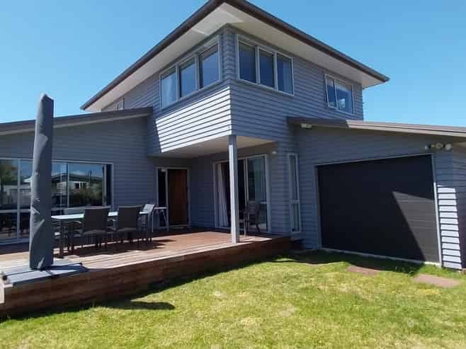 220B Given Avenue, Whangamata