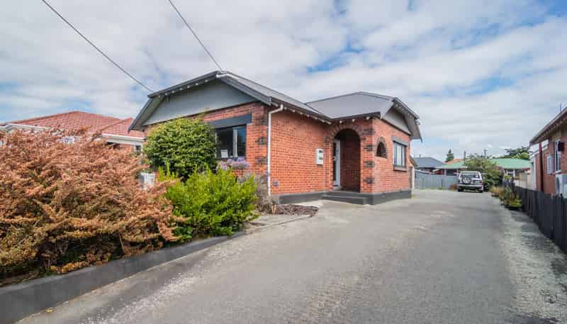 47 Bowker Street, Kensington