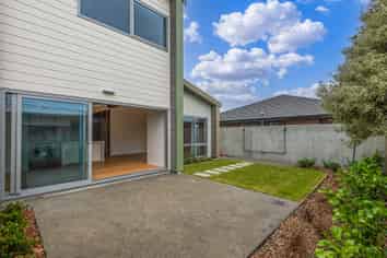 31 Balrickard Way, Milson